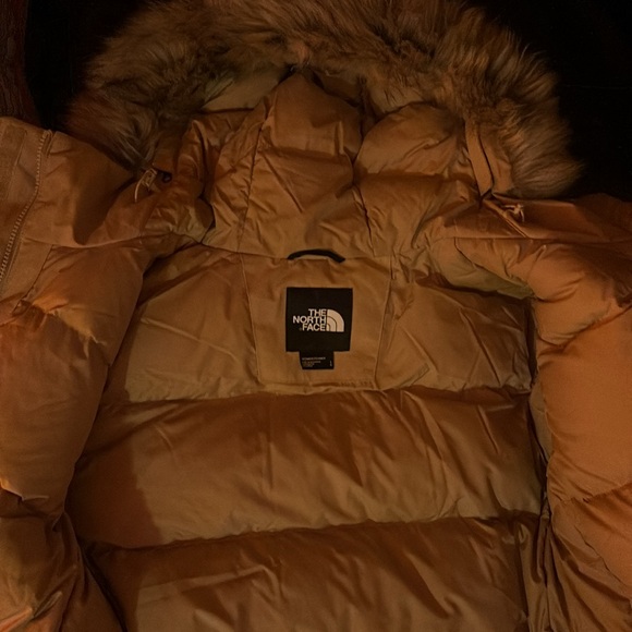North face women’s down parka 550 Excellent condition. No tags worn twice - Picture 9 of 16